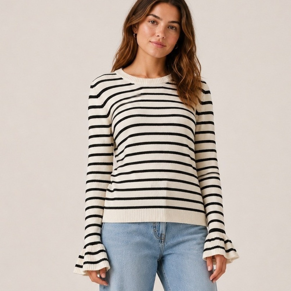 J.Crew Striped Bell Sleeve Sweater Wool Blend Crewneck White Black S G9855 FA17